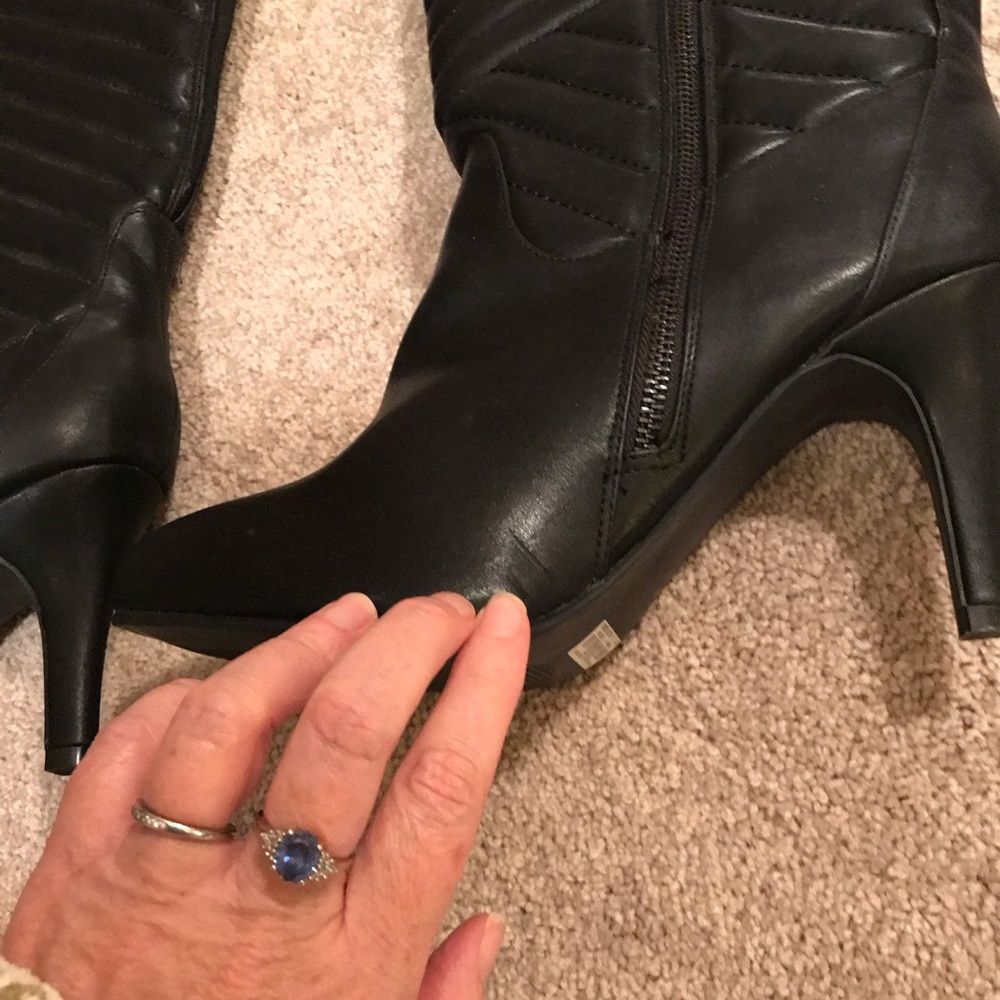 Torrid Quilted Black Heeled Boots Size 11W - Picture 3 of 11